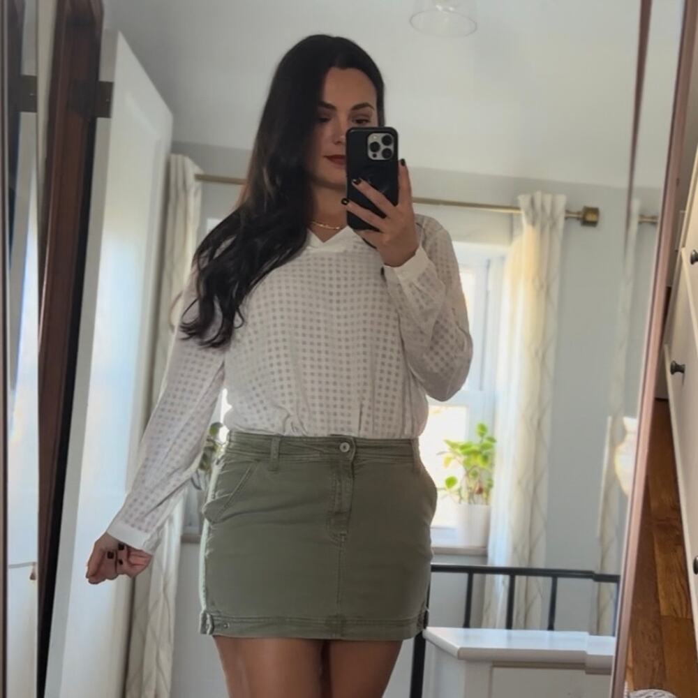 Adrianna Papell White Checkered Sheer V-Neck Blouse